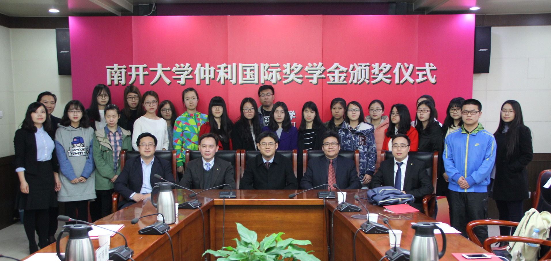 合照(剪)_副本.jpg 合照(剪)_副本.jpg
